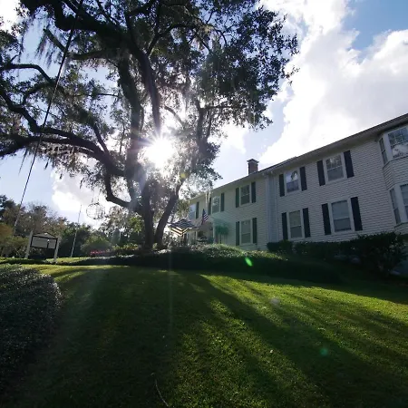 The Capitol Inn-3